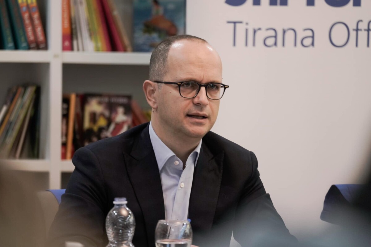 Reagon ish kryediplomati Bushati  Një konsullatë e Serbisë në Shkodër nuk reflekton realitetin historik  Uroj të mos jetë e vërtetë