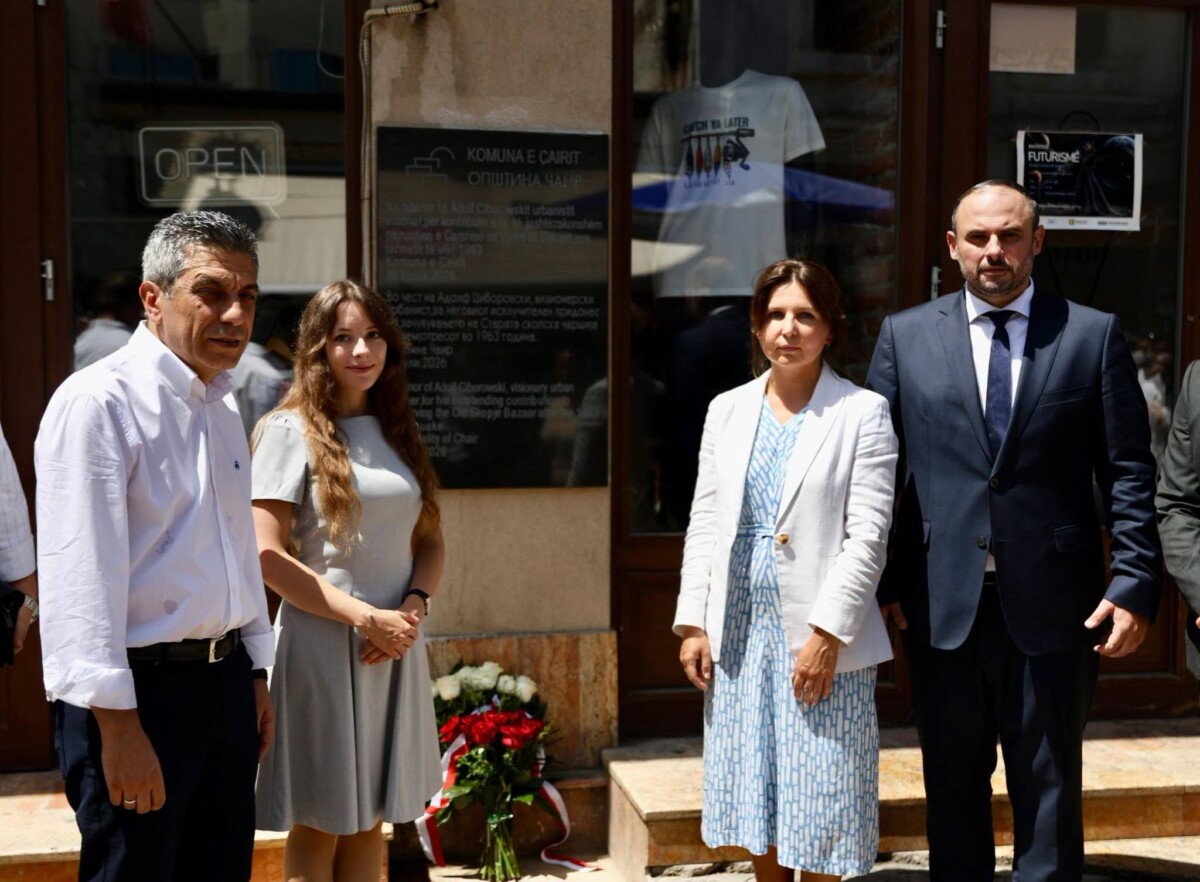 Në Çarshinë e Shkupit u vendos pllakë përkujtimore për urbanistin polak Adolf Ciborowski