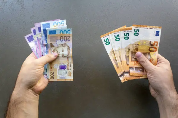Shqipëria nis përgatitjet për ta zëvendësuar lekun me euro