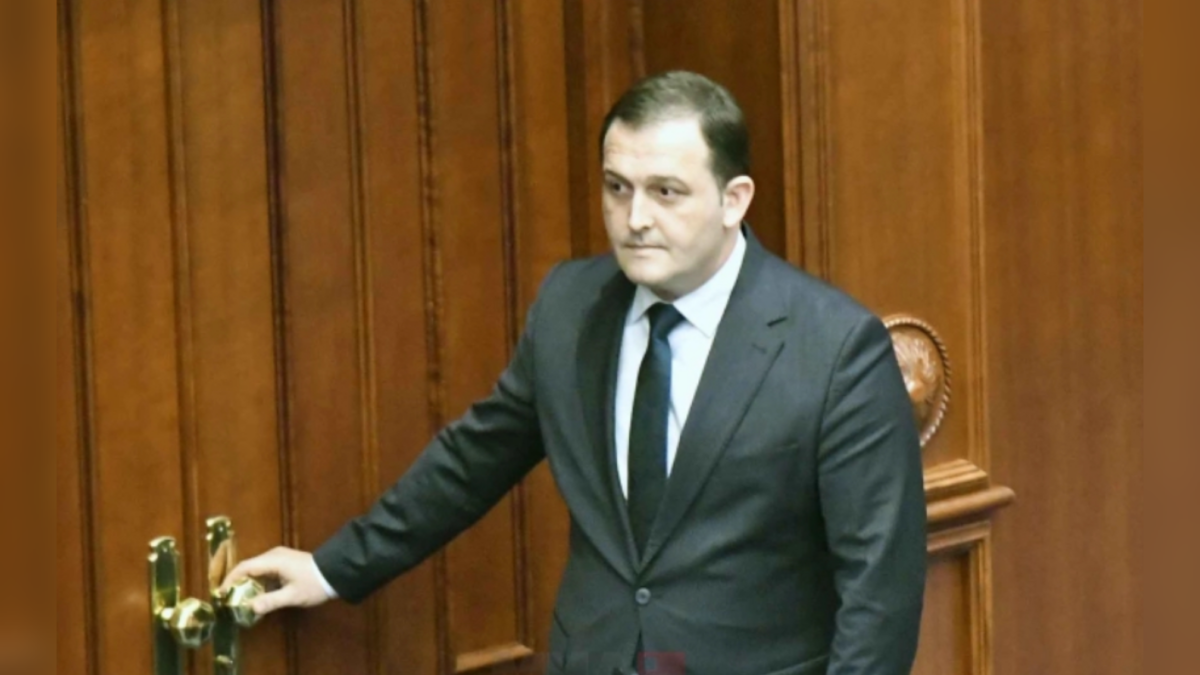 Rikonstruimi i Qeverisë  Zylfiqar Zejnulla zgjidhet ministër pa resor