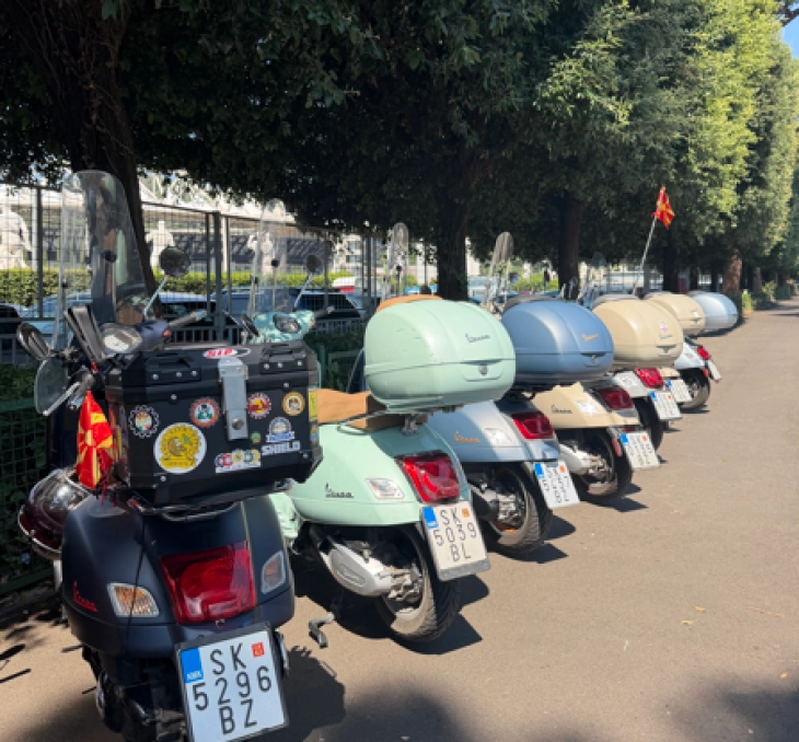 Në Shkup do të mblidhen  meraklitë  e motoçikletave Vespa  Do të ketë ushqim italian  muzikë dhe kafe