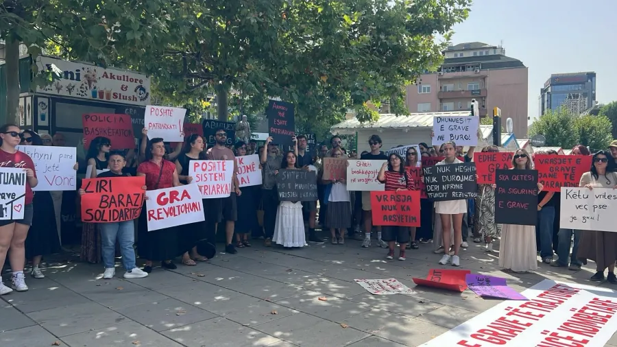  S ka qetësi pa sigurinë e grave   në Prishtinë kërkohet drejtësi për gratë e vrara