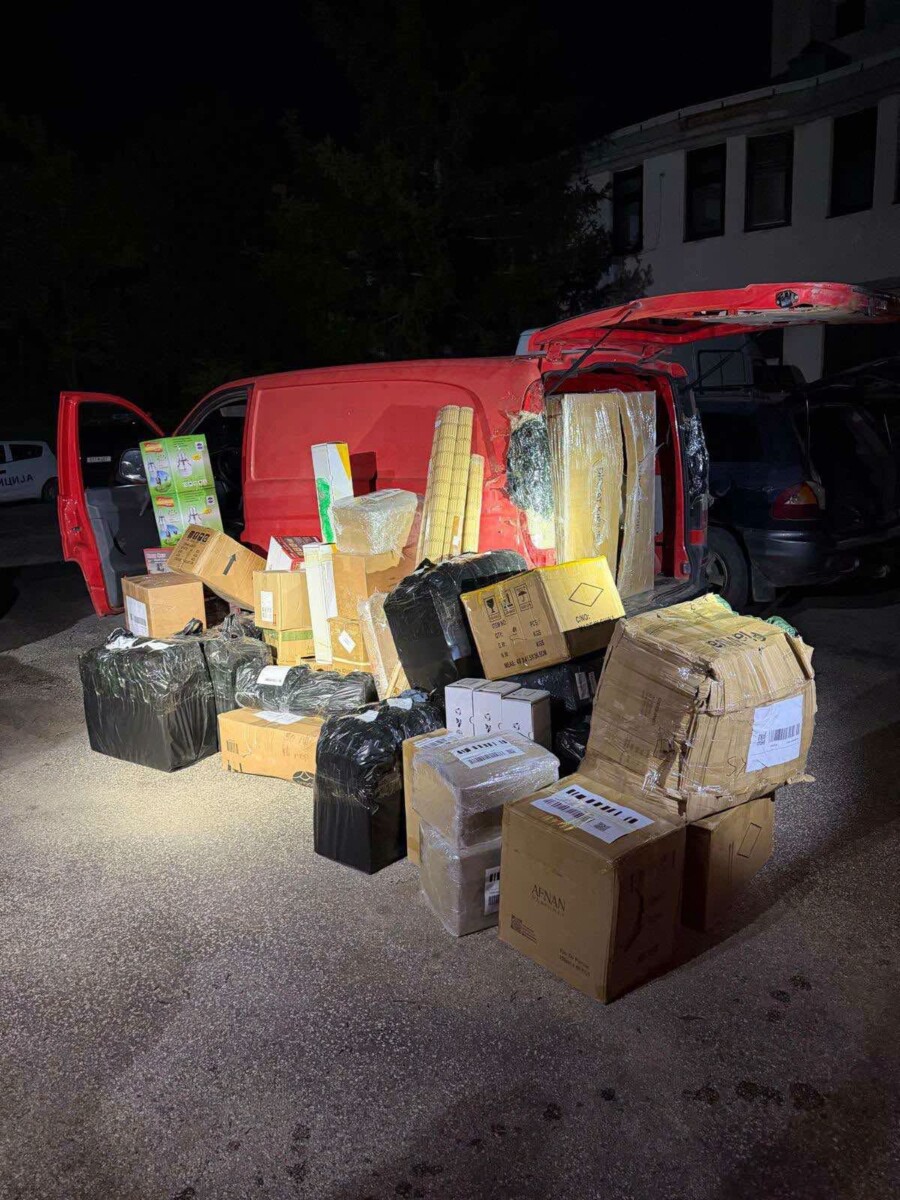 Tre persona arrestohen në Bllacë  kapen duke ngarkuar mall të kontrabanduar nga Kosova
