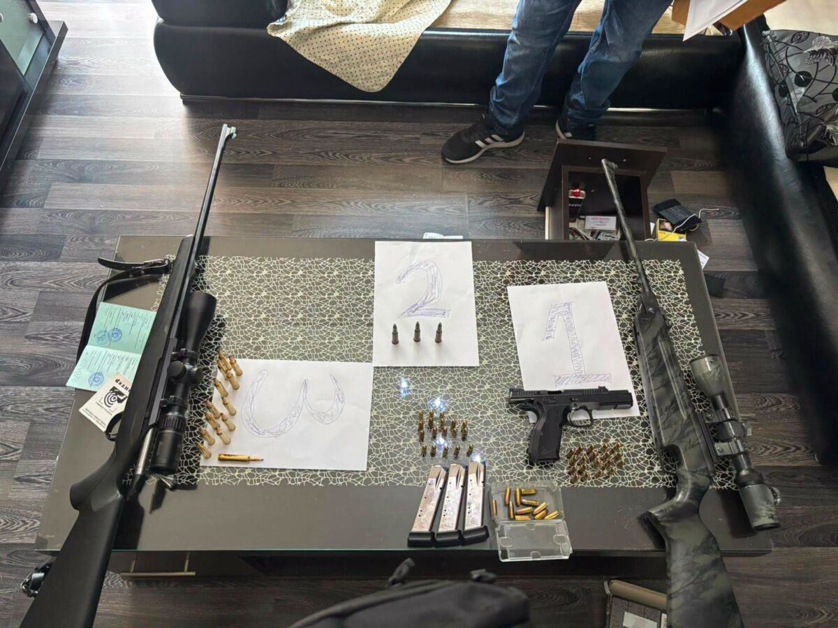 bastisje-ne-tetove-dhe-gostivar-policia-gjen-arme-municion-dhe-droge