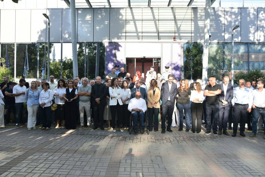  Kurti dhe ministrat janë uzurpatorë   PDK e Aleanca protestojnë para Qeverisë
