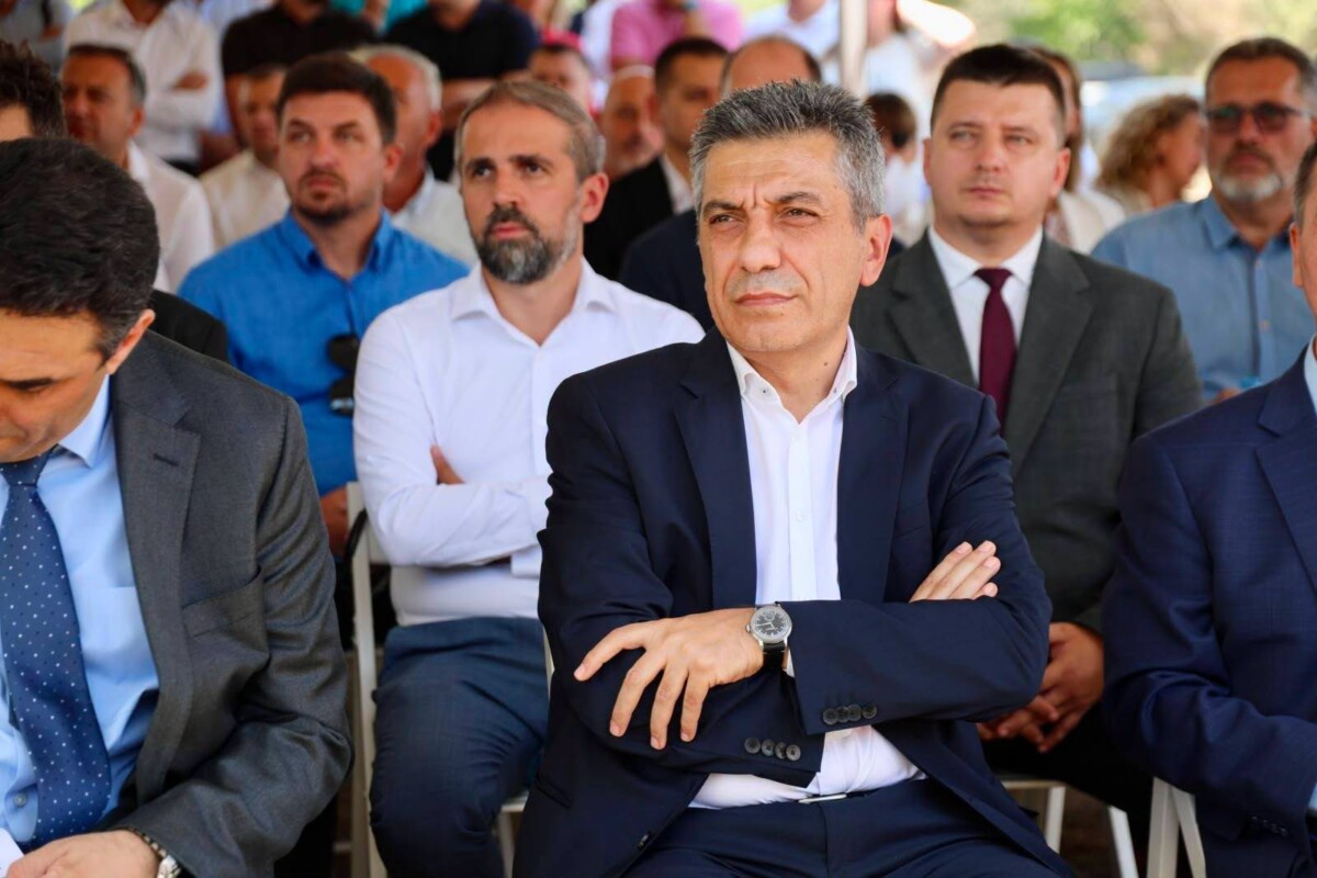 Mexhiti  Asnjëherë më afër nuk ka qenë Prishtina me Shkupin  rruga Shkup Bllacë do të rrisë qarkullimin mes dy vendeve