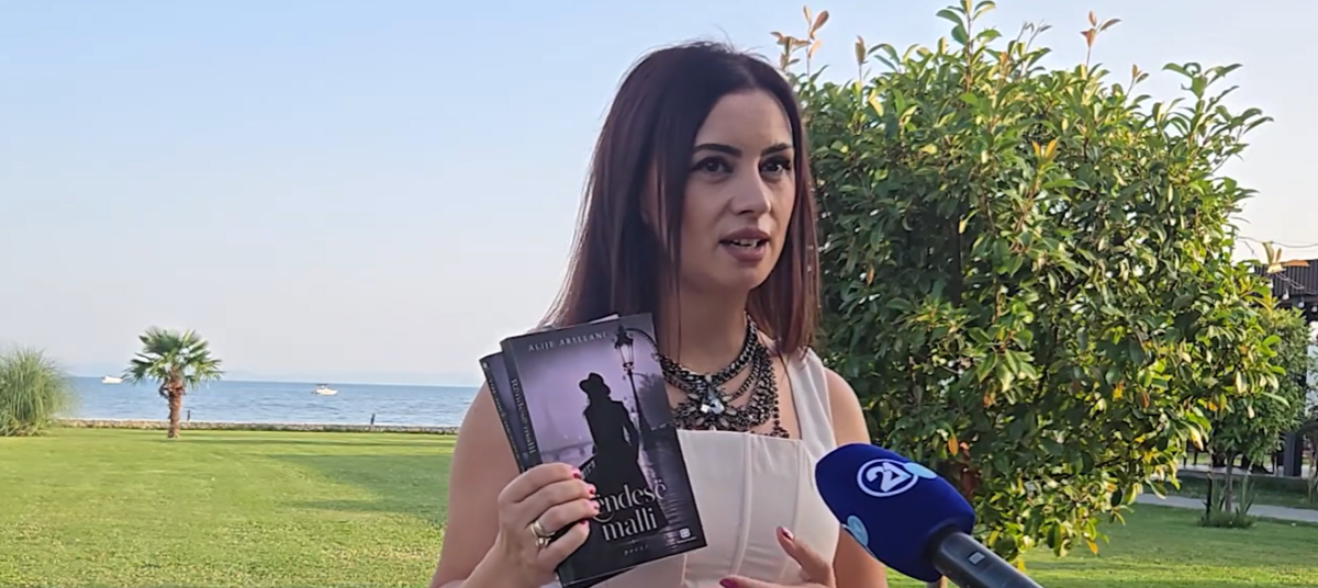 Alije Asllani sjell poezinë e saj në libër  vargje për babain që  lënë gjurmë  tek lexuesi