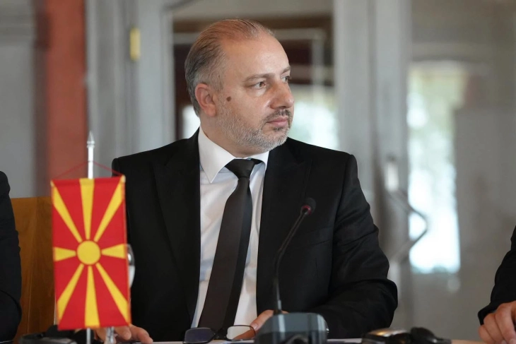 Nikollovski  Në korrik Dogana realizoi arkëtimin më të lartë historik të të ardhurave  mbi 14 miliardë denarë 