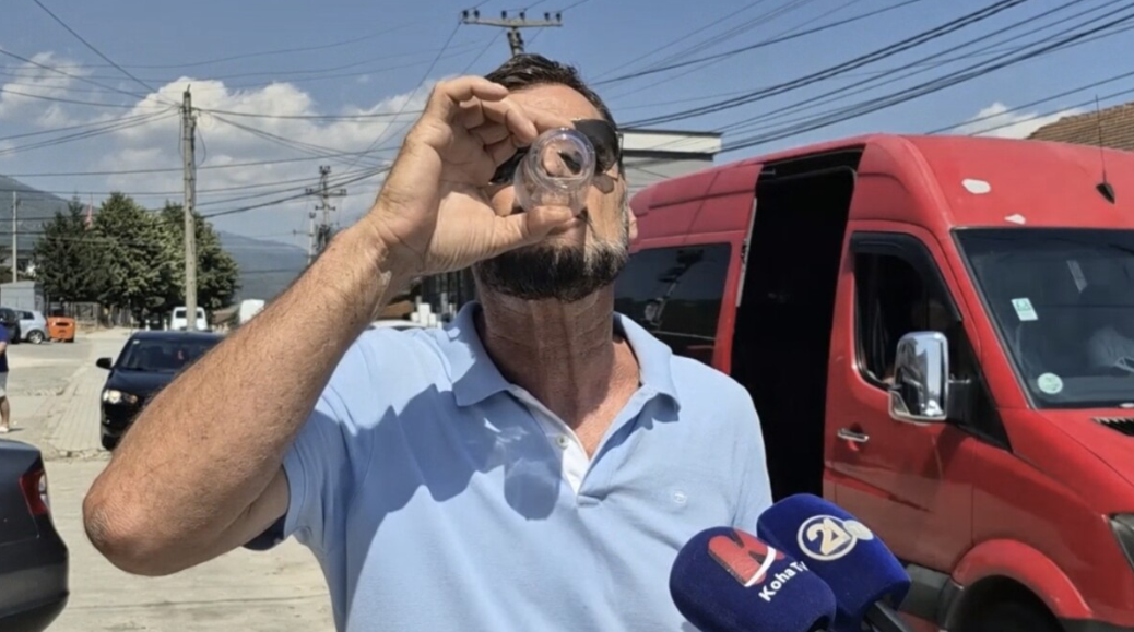 Ndalohet uji për pije në 4 fshatra të Tetovës  Kryetari i Bashkësisë Lokale i sfidon  pi ujë para kamerës