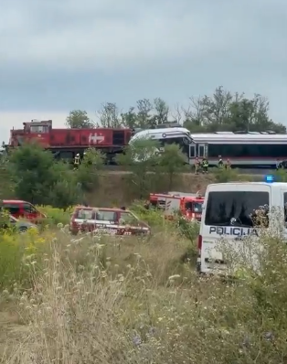 Aksident i rëndë në Kroaci  përplasen tren pasagjerësh dhe tren mallrash  14 të lënduar