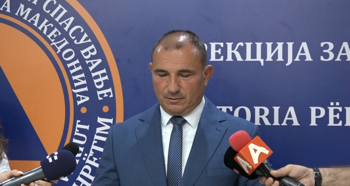 Vazhdon lufta me zjarrin në Mariovë  Angellov me apel drejtuar qytetarëve  Pastroni oborret 