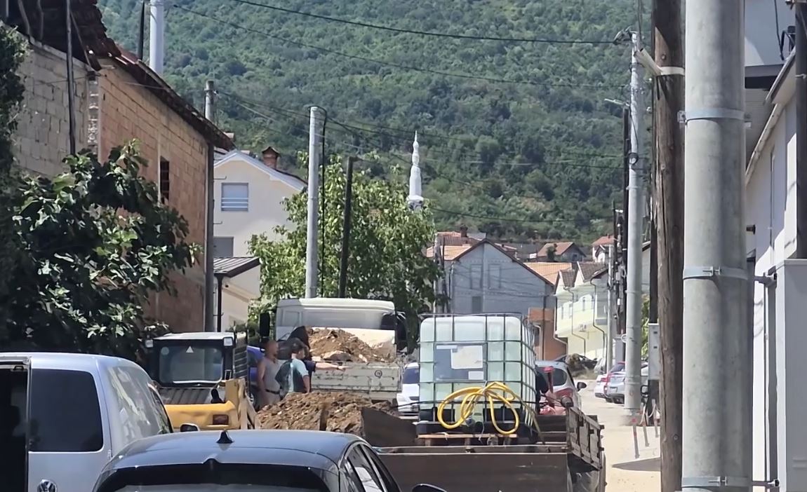 Debreshi i Gostivarit ende pa ujë  Banorët paralajmërojnë bllokim të rrugëve
