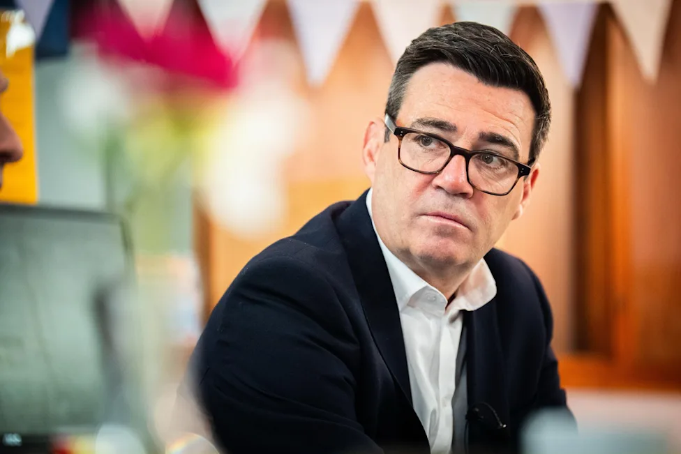 Burnham i përgjigjet Rusisë  Britania do ta mbështesë Ukrainën 100 