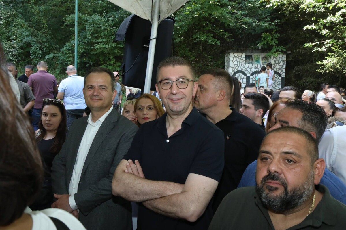Mickoski për data qendrat në Maqedoni  S ka hapësirë për shqetësim  do të ndërtohen  kjo është e ardhmja e njerëzimit