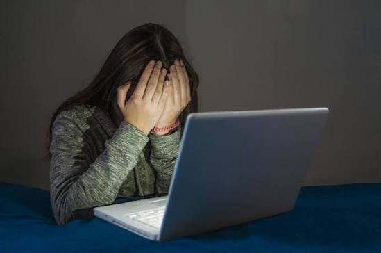 1 në 10 fëmijë përballen me abuzim online  Vetëm 1  e raportojnë në polici