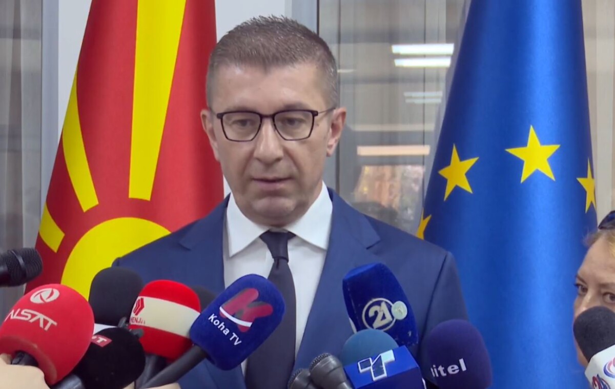 mickoski-per-mundesine-per-zgjedhje-te-parakohshme-nuk-do-te-qendrojme-si-frikacake-do-te-garojme-dhe-do-te-fitojme