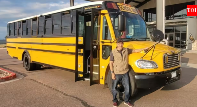 25 vite në teknologji  por përfundoi shofer autobusi pas pushimit nga puna