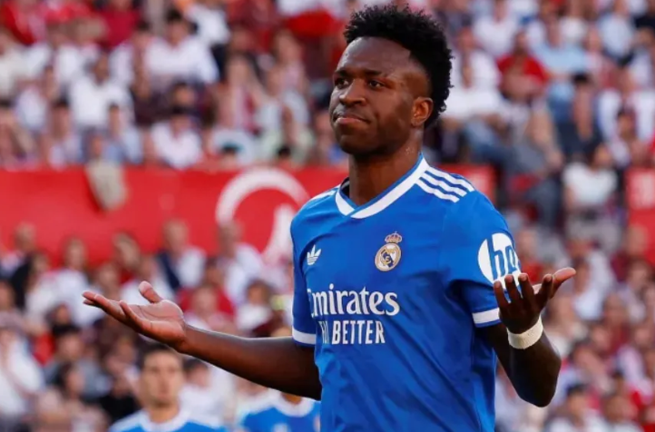 vinicius-jr-rinovon-me-real-madridin-shuhet-shpresa-e-arsenalit-per-transferimin-e-brazilianit