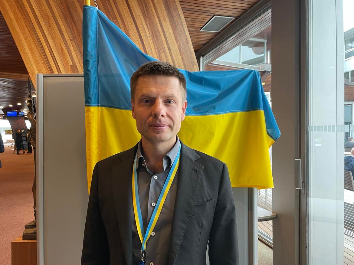 Deputeti ukrainas kundër Zelenskyt  Ukraina duhet ta njohë Kosovën