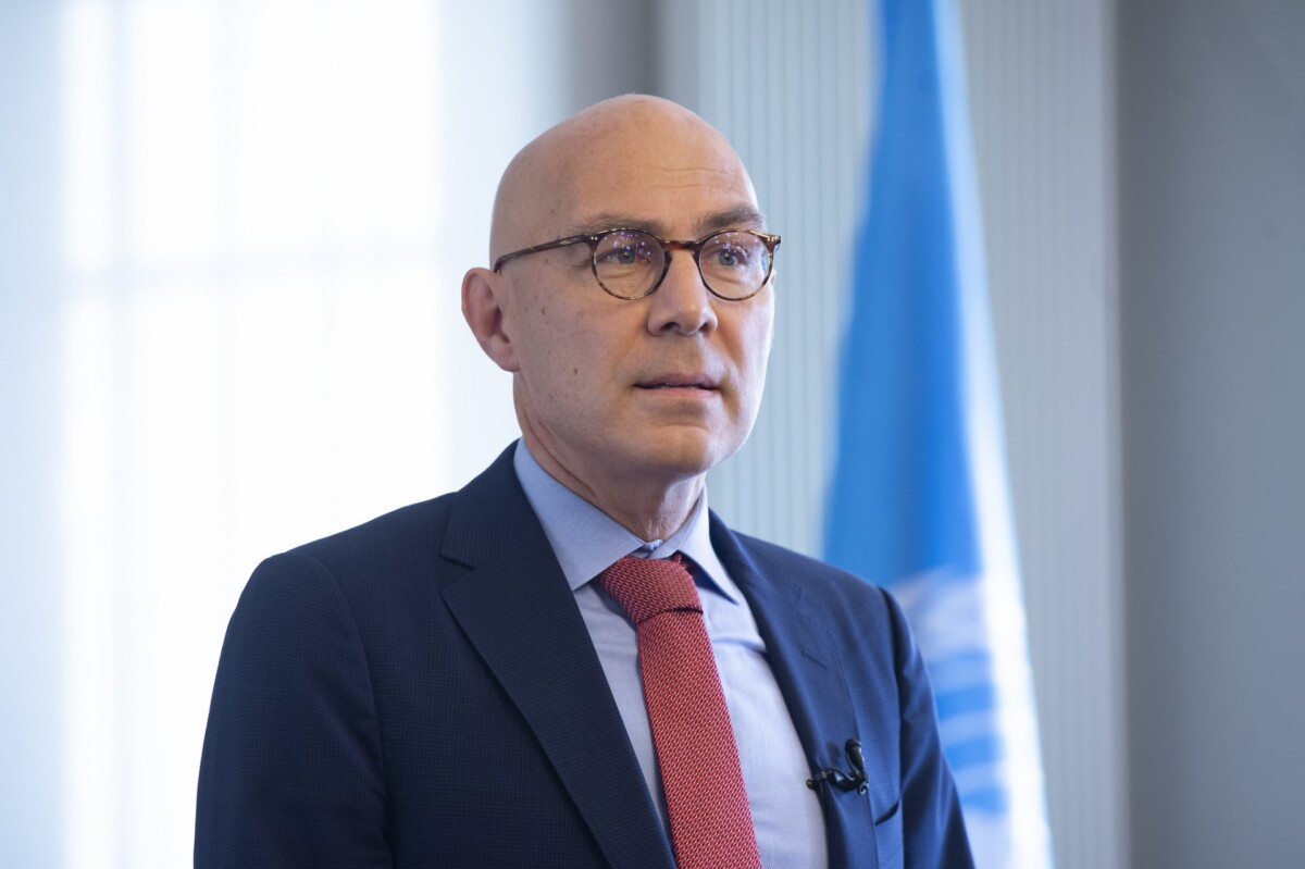 Fuqia mbi inteligjencën artificiale po përqendrohet në duart e disa personave