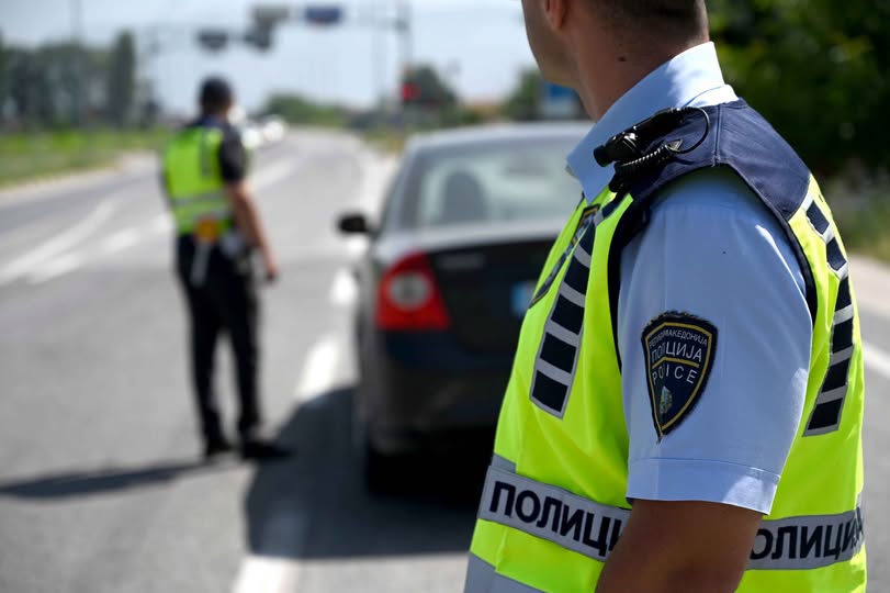 Kontrolle të intensifikuara në trafik  13 shoferë privohen nga liria për  drejtim të pakujdesshëm  të automjetit