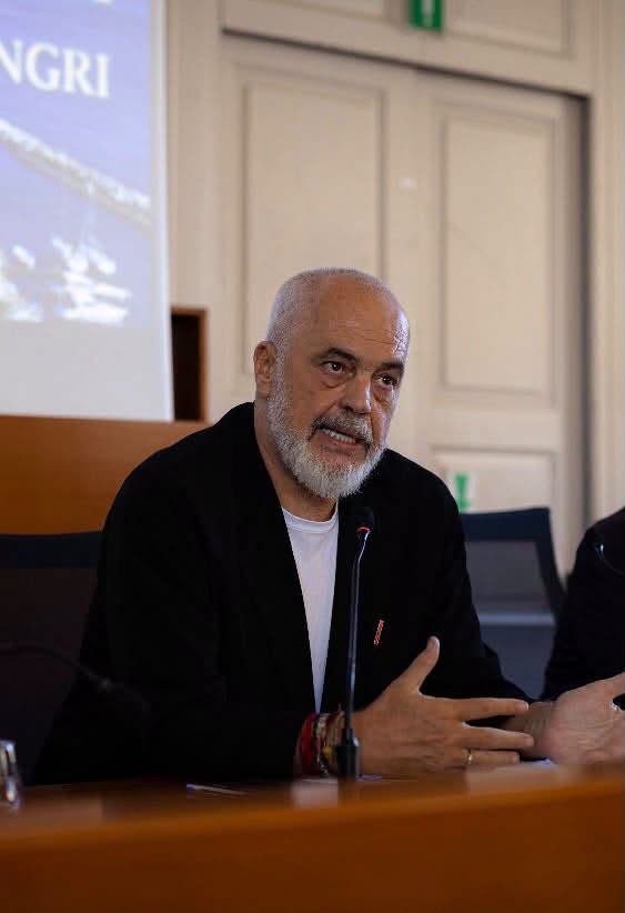 Edi Rama pas vendimit të Hagës  Marre
