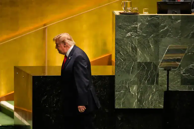 Trump paralajmëron  vendim të madh  për Iranin  Paqe apo luftë 