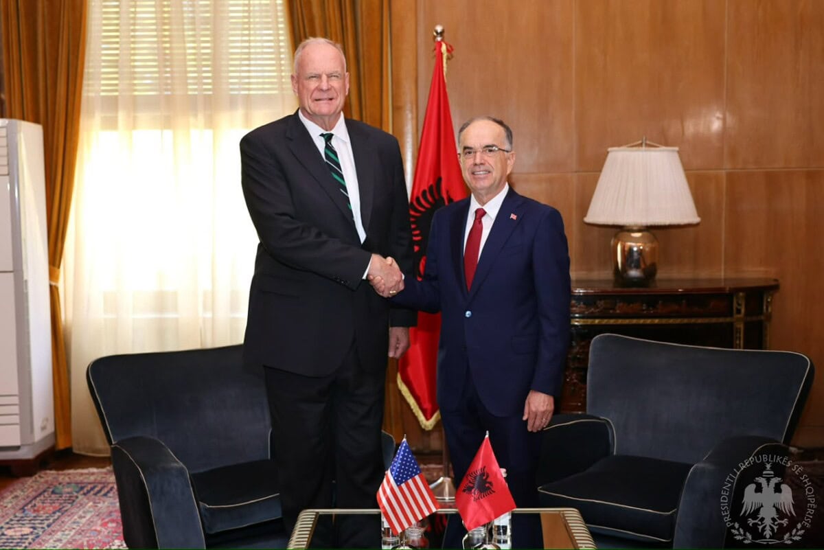 Një gjeneral bëhet ambasador i SHBA së në Shqipëri  Eric Wendt nga  Beretat e Gjelbra  në diplomaci