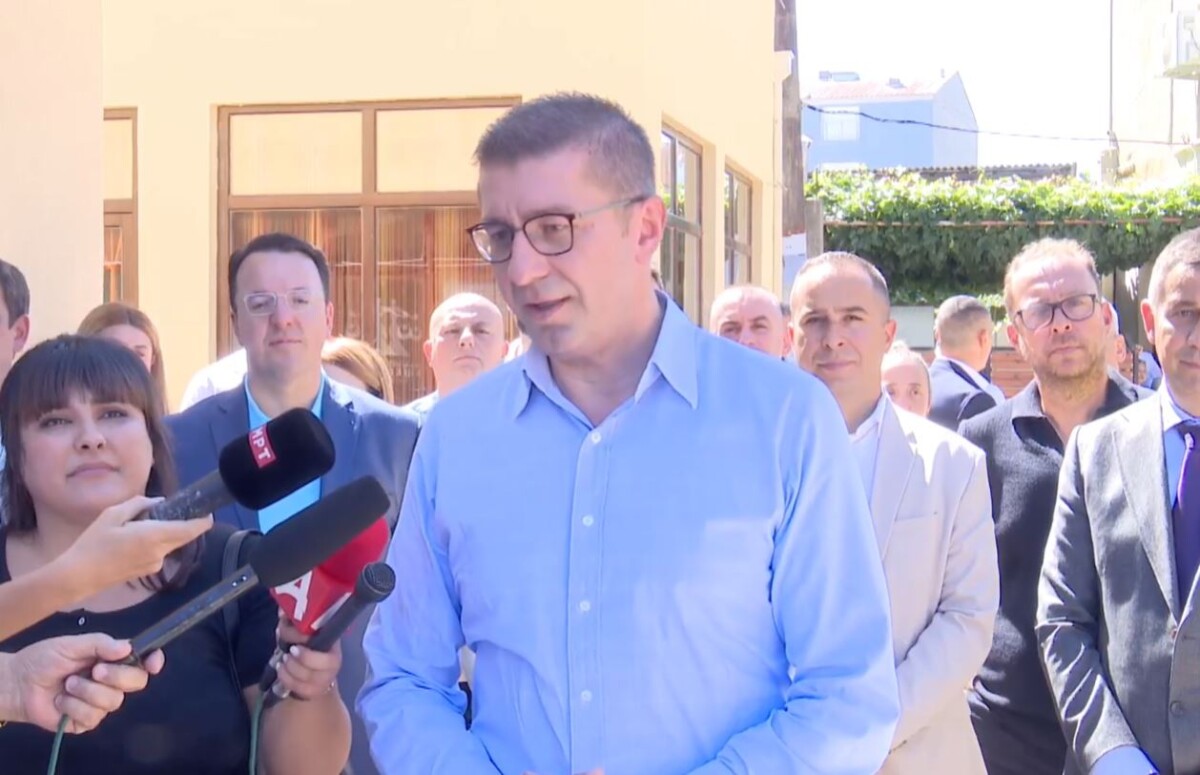 Mickoski  Eksportet po rriten më shpejt se importet  deficiti tregtar po ulet 