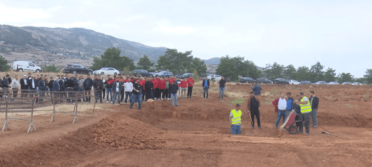Stadiumi i ri në Haraçinë   Shkëndija  pret edhe stadiumin kryesor