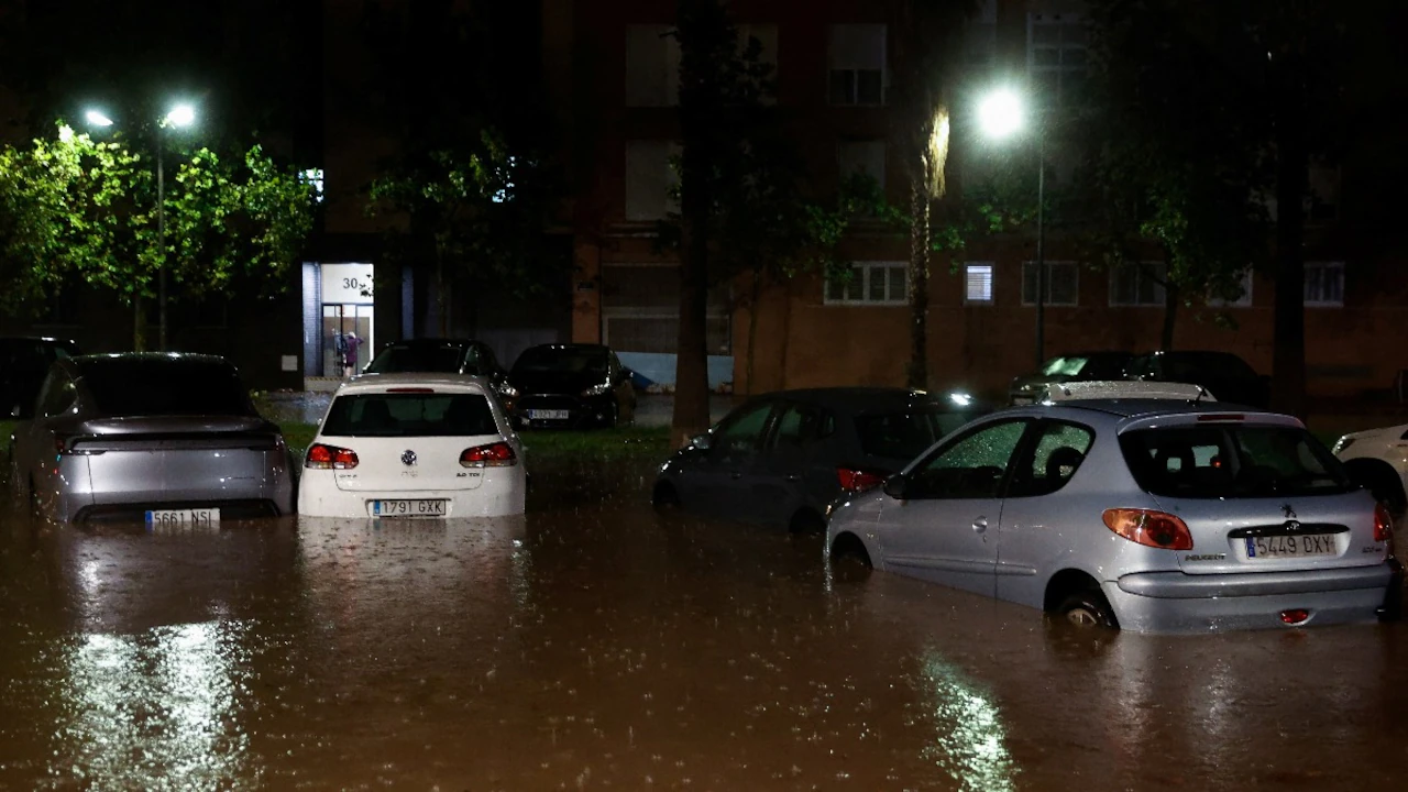 Reshje të dendura shiu dhe përmbytje në Barcelonë  një viktimë