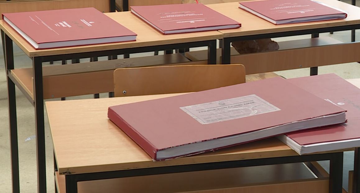 shkollat-hapin-dyert-nga-sot-nis-viti-i-ri-shkollor
