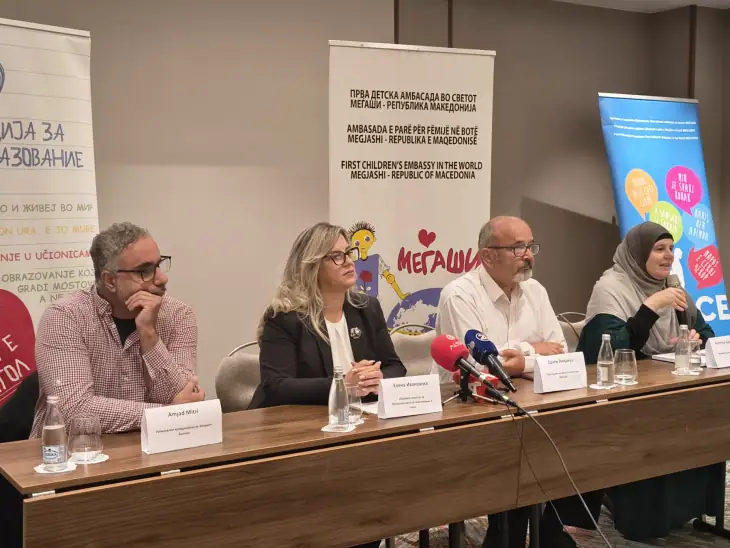 15 vite edukim për paqe  MEGJASHI me mirënjohje për dy shkolla të mesme 