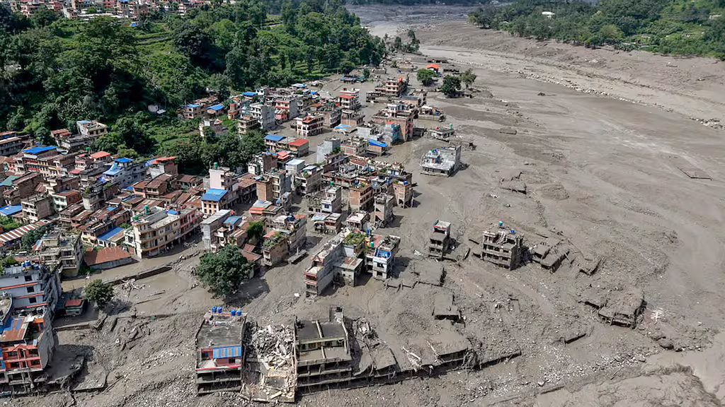 Ndryshimet klimatike çuan në katastrofën e shembjes së malit në Nepal