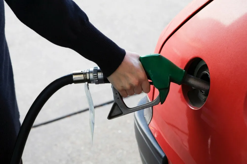 be-ja-mund-te-terhiqet-nga-ndalimi-i-veturave-me-benzine-dhe-nafte