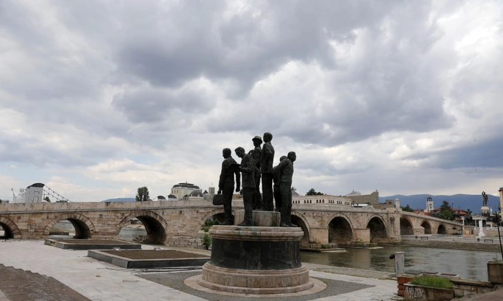 neser-pritet-mot-me-diell-me-vranesira-te-pakta
