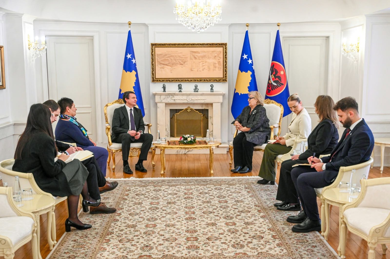 kurti-takon-presidenten-e-re-te-kosoves-justina-shiroka-pula-na-presin-shume-pune