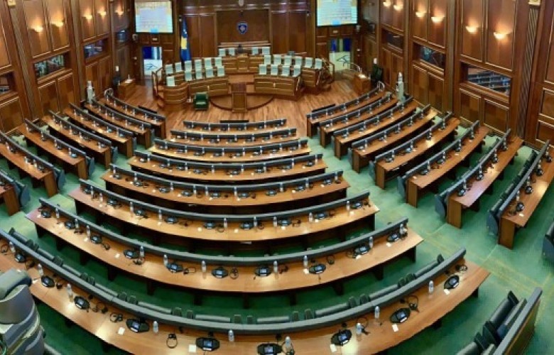 Kuvendi i Kosovës në seancë të jashtëzakonshme  Projektligji për Specialen kalon në Komision