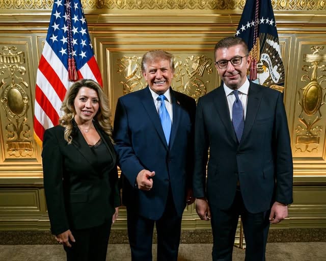 Mickoski publikon fotografi me Trumpin  Aleancë e bazuar në besim  mbështetje dhe miqësi