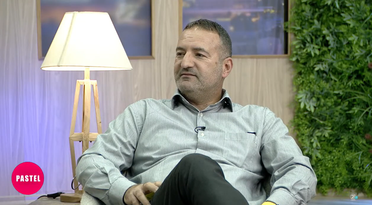 Ahmeti  Njerëzit që i kishin dërguar në Ministri për ta avancuar kulturën shqiptare  donin ta ndërprisnin festivalin