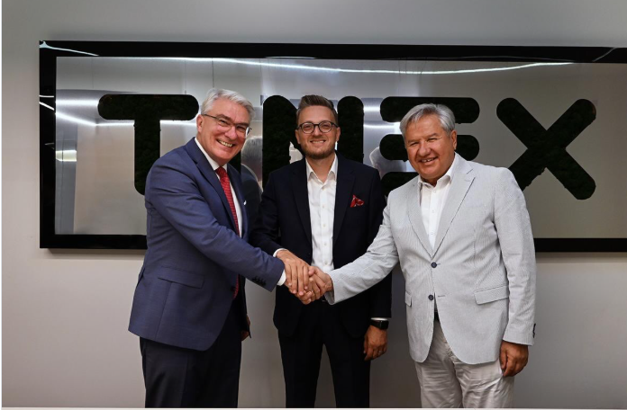 Tinex mbetet Tinex  Nënshkruhet marrëveshja për marrjen në pronësi nga pronarët e rinj