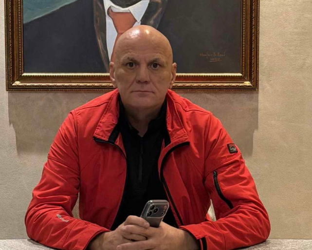 Një muaj paraburgim për Gani Gecin  dyshohet se e kanosi gazetarin