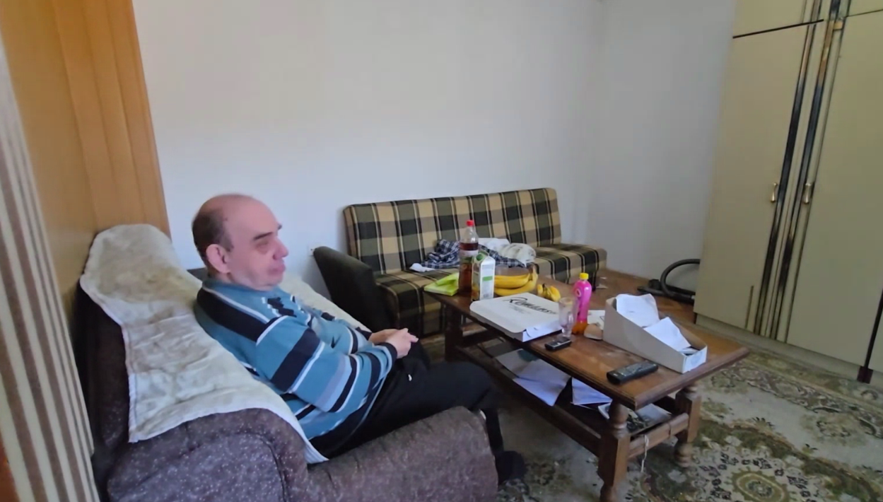 Me nevoja të posaçme  i vetëm dhe pa përkujdesje  Qendra Sociale në kërkim të një vendstrehimi për Qiro Janeskin nga Kërçova