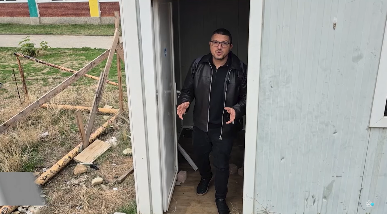 Kantieri i pishinës alarmon prindërit  Dyshime për përdorim të narkotikëve dhe mungesë të masave të sigurisë