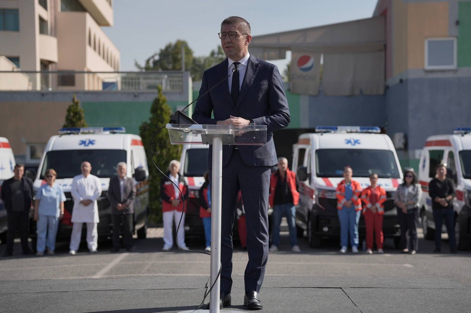 Mickoski  Nëse nuk promovohen familjet me shumë fëmijë  Maqedonisë çdo vit do t i duhen më tepër se 50 000 punëtorë të huaj