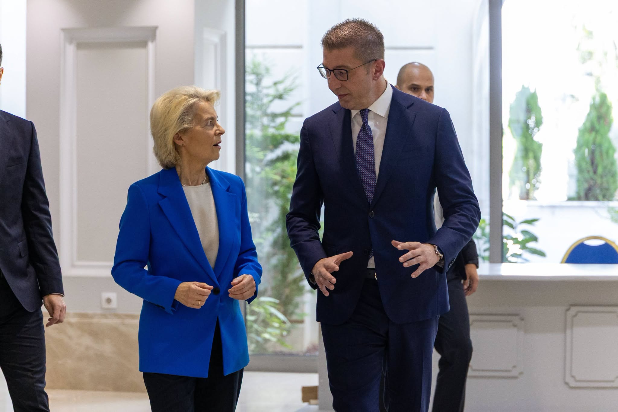 Von der Leyen shkoi  por përplasjet mbetën  Sofja ende pa përgjigje për takimin e kërkuar nga Mucunski