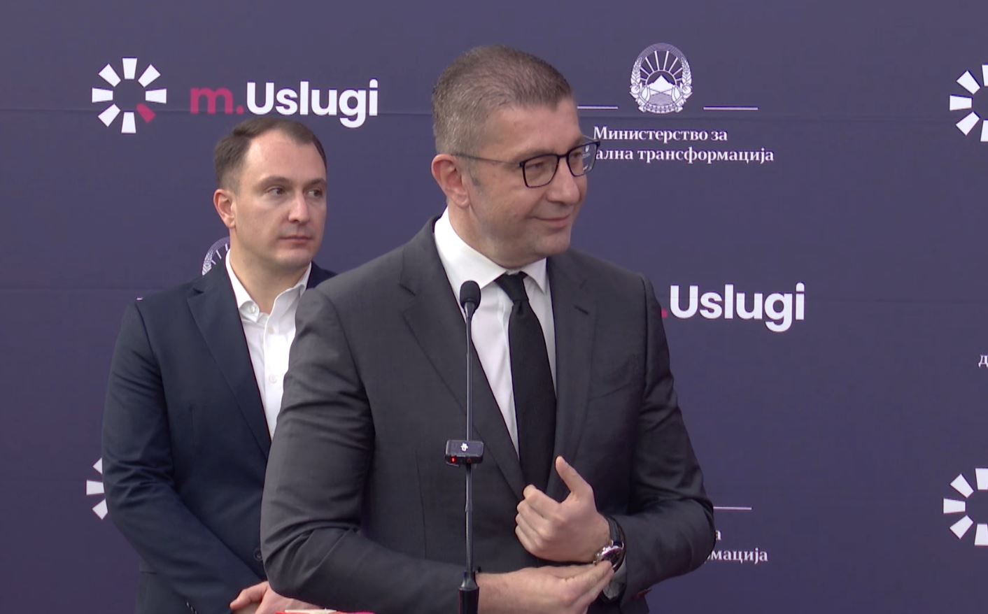  Shqiptarë e maqedonas edhe pas të hënës do të jetoni pranë njëri tjetrit   Mickoski  Bërvenicë  votoni me arsye e me zemër