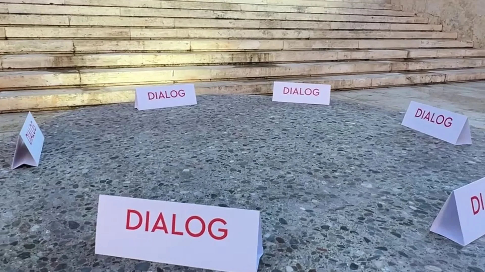 rama-nuk-heq-dore-serish-kerkon-dialog-me-protestuesit